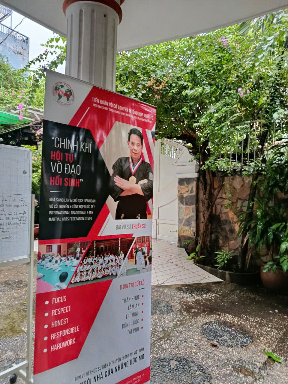 z7292723003323_c9ff7ce3f2e72d719a9461ad1d444b96